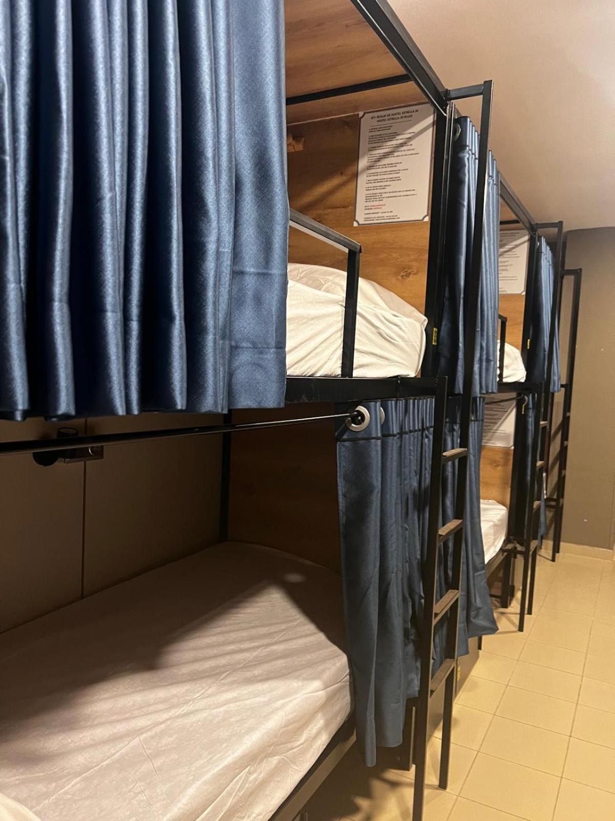 Hostel Estrella 20 Мадрид Экстерьер фото