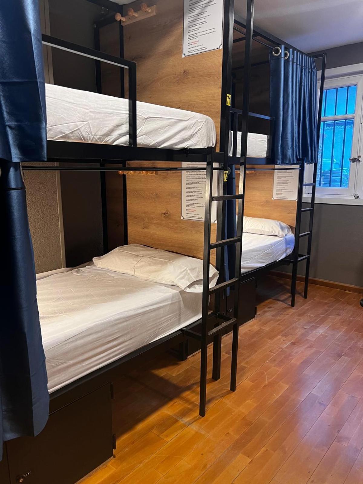 Hostel Estrella 20 Мадрид Экстерьер фото